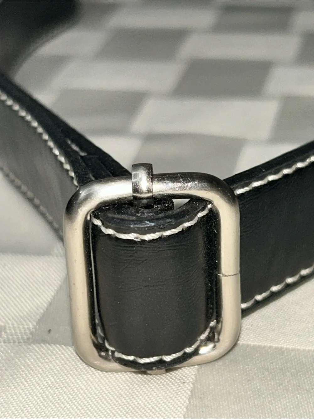 Source Unknown Black Leather Replacement Shoulder Strap with Silver Hardware